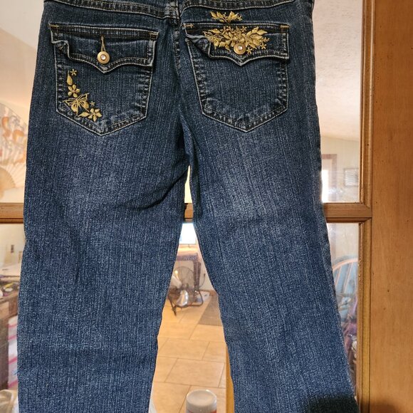 EUC R.T.V. Jeans Co Girls’ Jeans - Picture 5 of 5